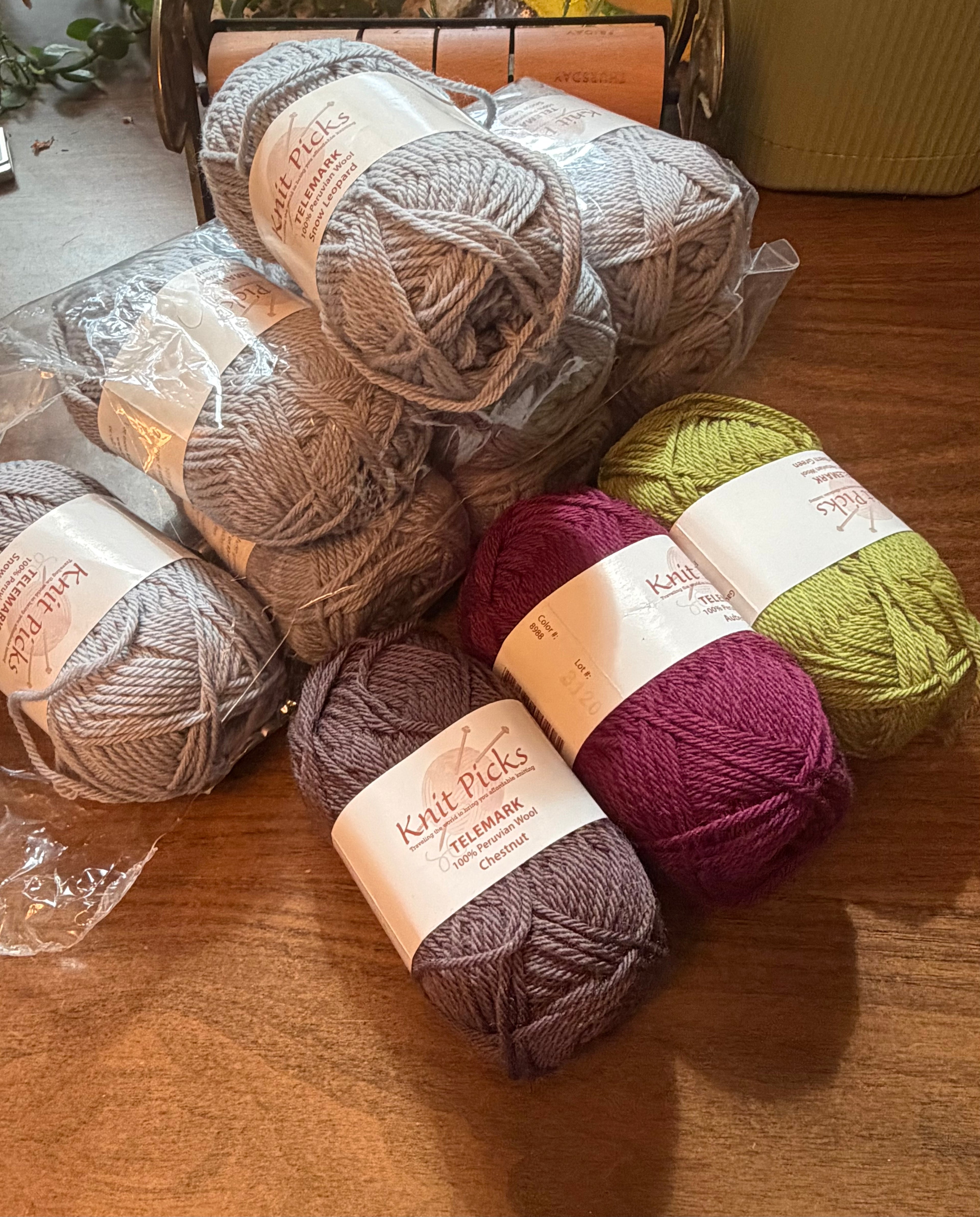 De-Stash - Knit Picks Telemark 100% Peruivan Wool